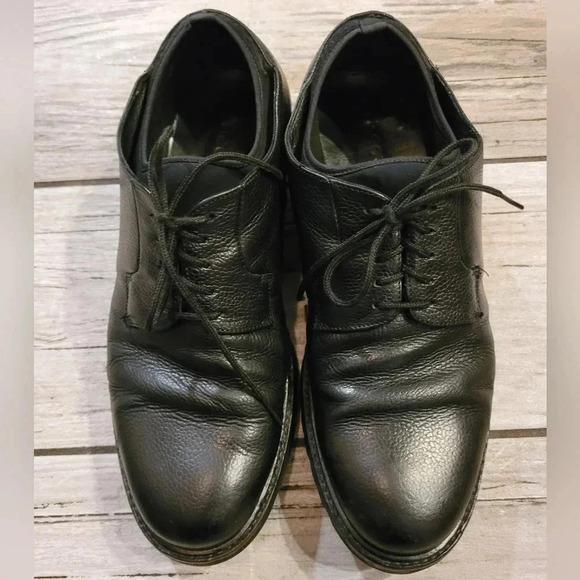 THEORY Men's black calfskin leather lace-up round toe minimalist oxfords 8.5 - Picture 2 of 16